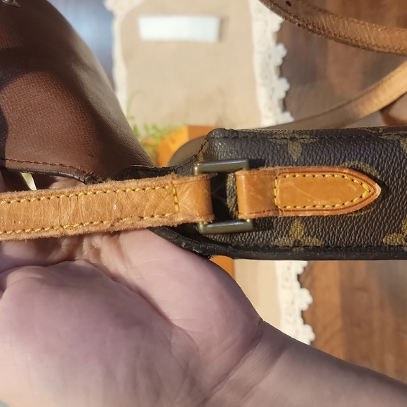 Authentic Louis Vuitton St Cloud PM bag - Picture 4 of 10